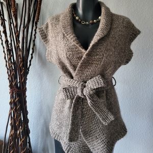 Sleeveless cardigan, size XS beige/Brown color